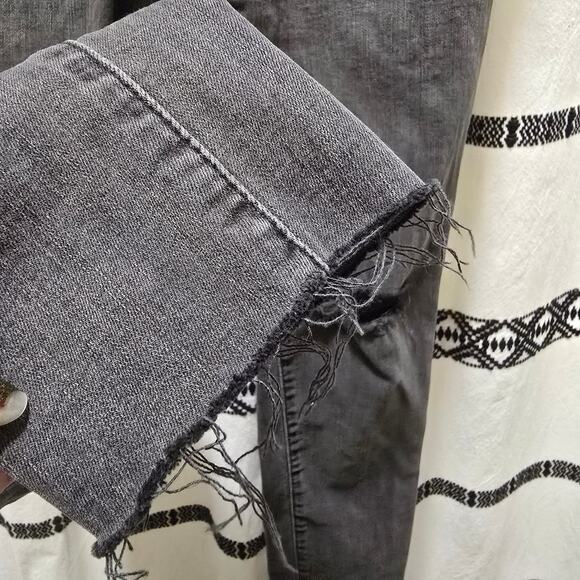 Madewell 9" Mid-Rise Skinny black ripped raw hem jeans size 27 Tall - Picture 5 of 12